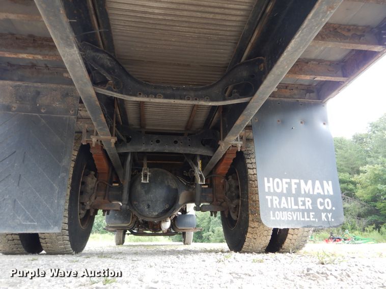 image for item GR9718 2004 Ford F650 Super Duty XLT  box truck