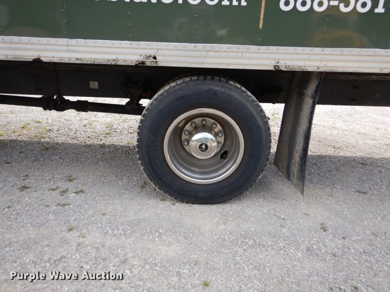 image for item GR9718 2004 Ford F650 Super Duty XLT  box truck