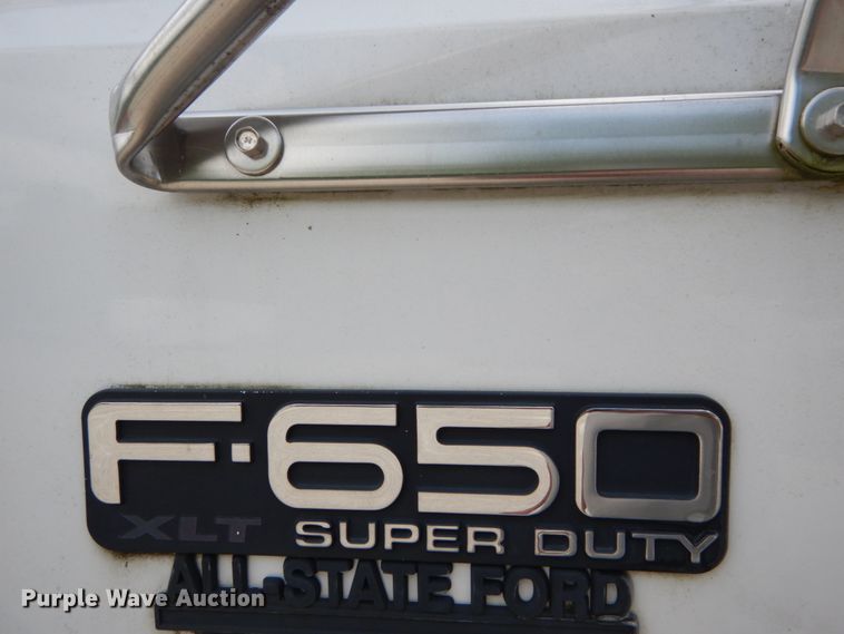 image for item GR9718 2004 Ford F650 Super Duty XLT  box truck