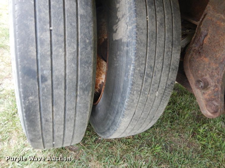 image for item GR9803 1987 Wilkens 0K2A53JC0BX walking floor trailer