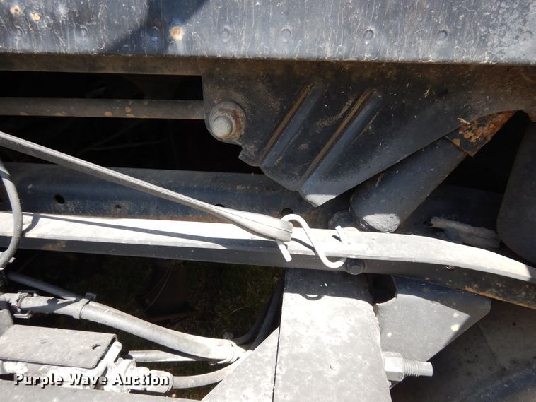 image for item GT9323 2007 Volvo VN  semi truck