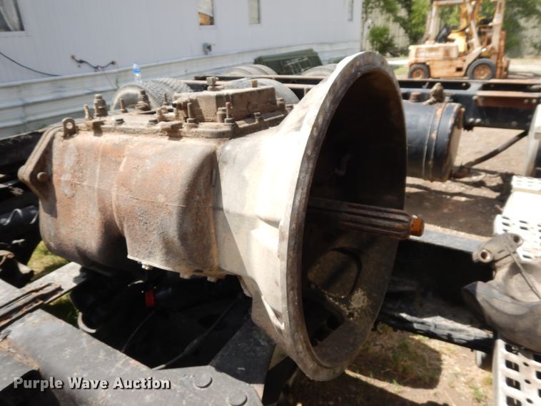 image for item GT9323 2007 Volvo VN  semi truck