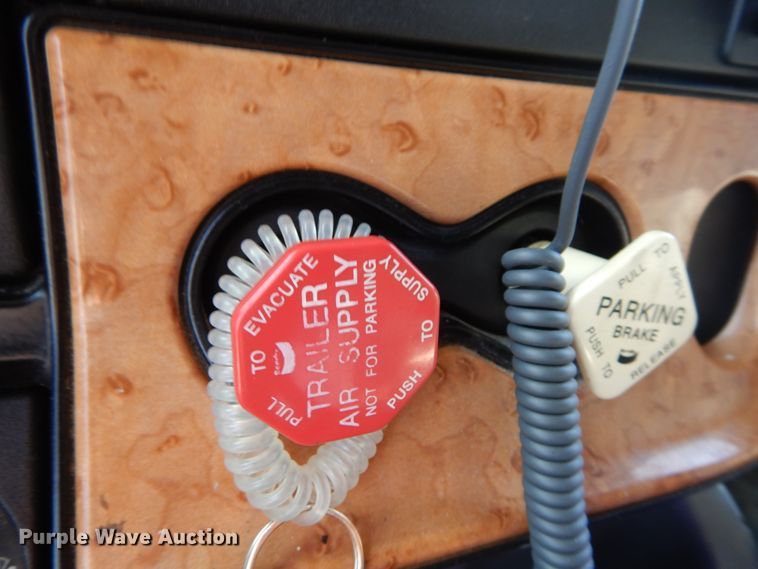 image for item GV9101 2011 International ProStar Premium  semi truck