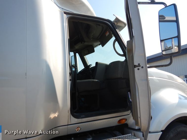 image for item GV9101 2011 International ProStar Premium  semi truck