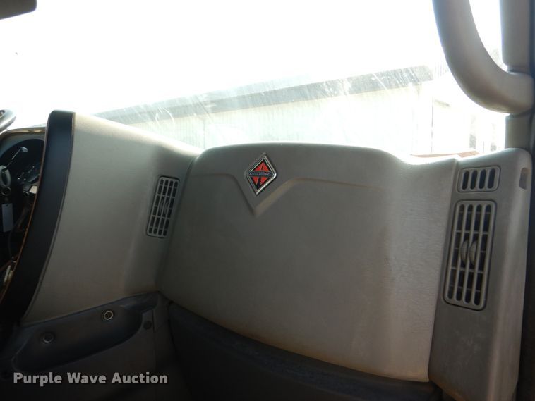 image for item GV9101 2011 International ProStar Premium  semi truck