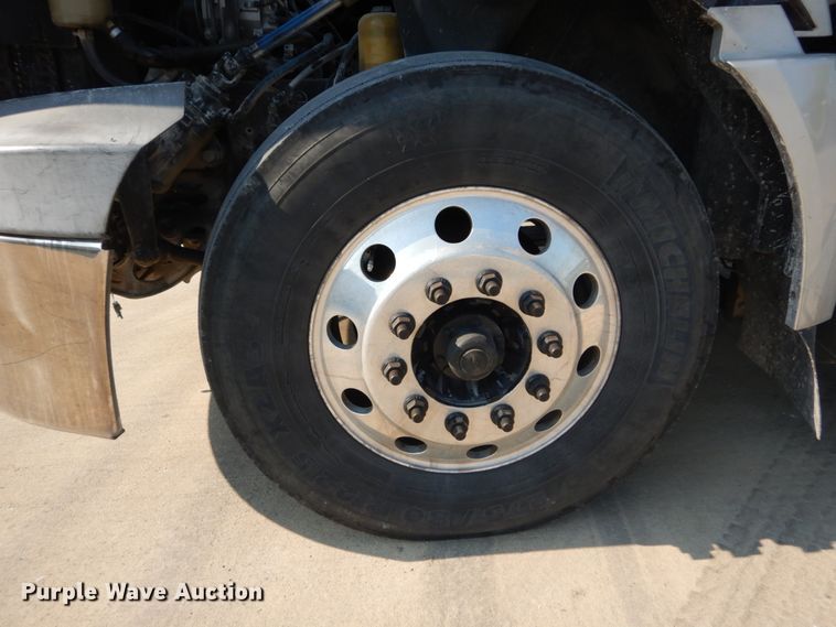 image for item GV9101 2011 International ProStar Premium  semi truck