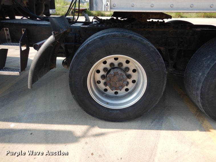 image for item GV9101 2011 International ProStar Premium  semi truck