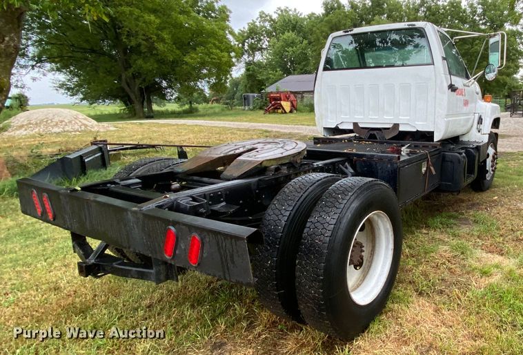 image for item HA9601 1996 Chevrolet Kodiak C6500  semi truck