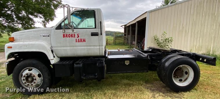 image for item HA9601 1996 Chevrolet Kodiak C6500  semi truck