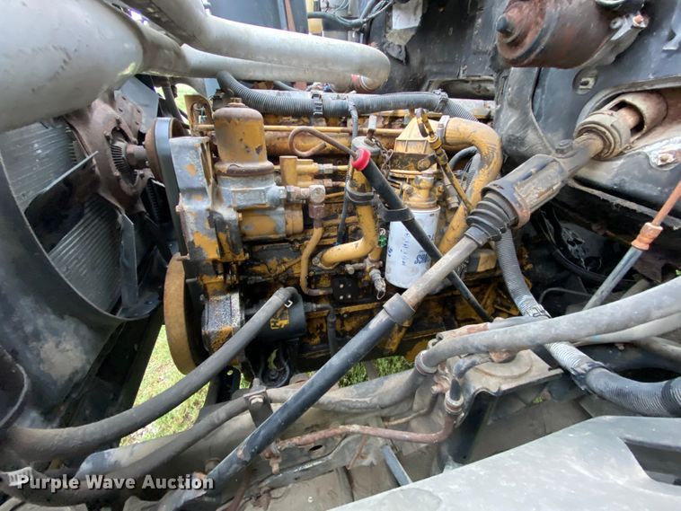 image for item HA9601 1996 Chevrolet Kodiak C6500  semi truck