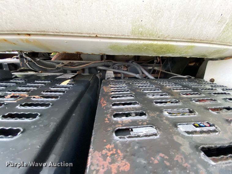 image for item HA9601 1996 Chevrolet Kodiak C6500  semi truck