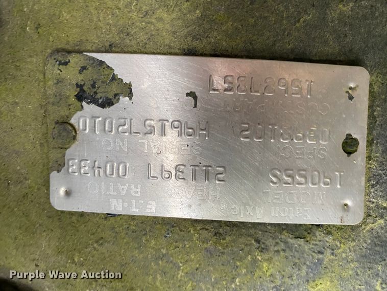 image for item HA9601 1996 Chevrolet Kodiak C6500  semi truck