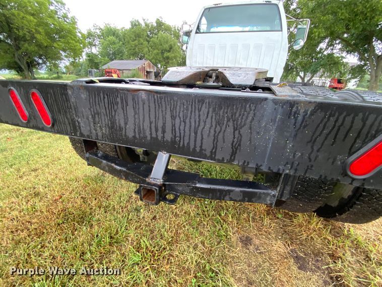 image for item HA9601 1996 Chevrolet Kodiak C6500  semi truck