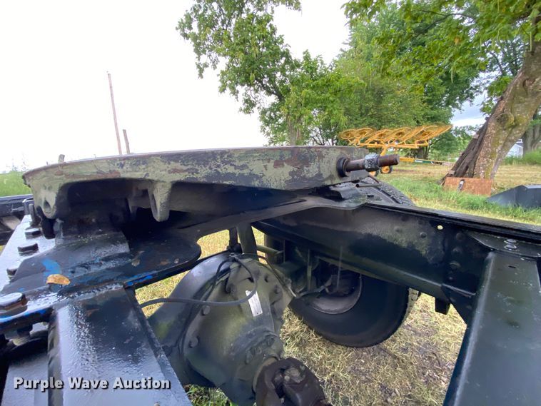 image for item HA9601 1996 Chevrolet Kodiak C6500  semi truck