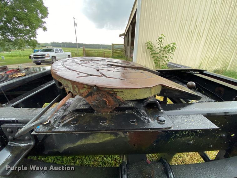 image for item HA9601 1996 Chevrolet Kodiak C6500  semi truck