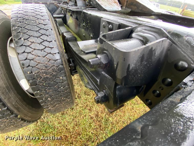 image for item HA9601 1996 Chevrolet Kodiak C6500  semi truck