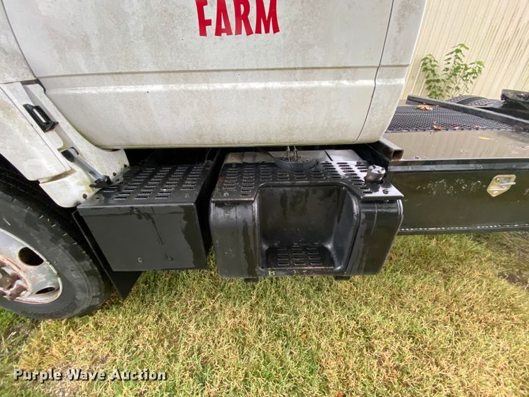 image for item HA9601 1996 Chevrolet Kodiak C6500  semi truck