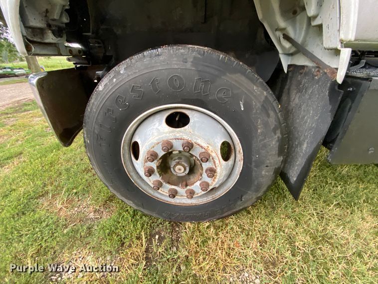 image for item HA9601 1996 Chevrolet Kodiak C6500  semi truck