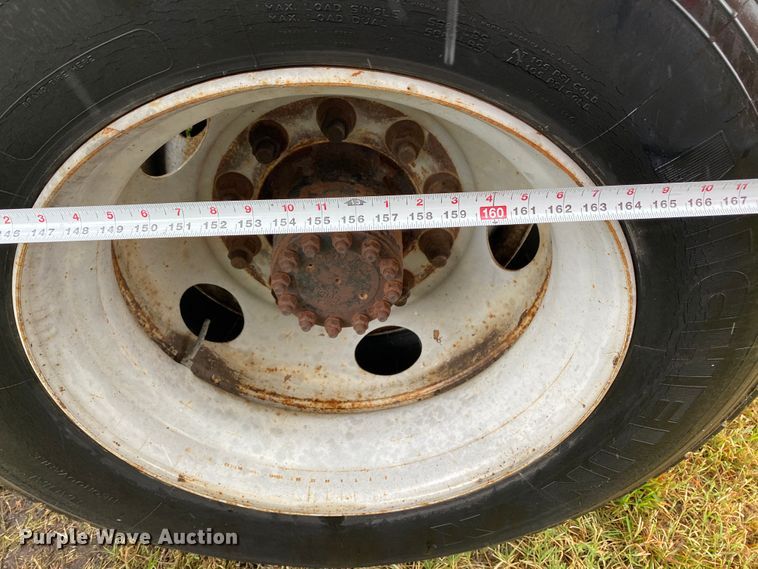 image for item HA9601 1996 Chevrolet Kodiak C6500  semi truck