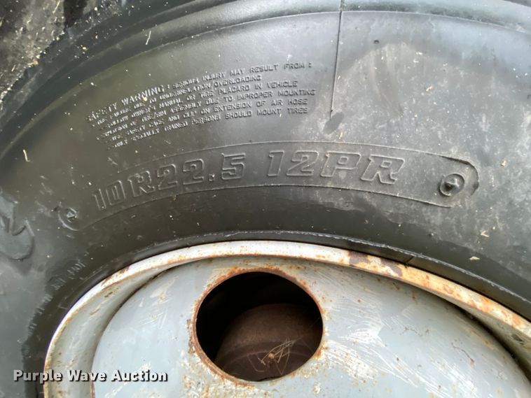 image for item HA9601 1996 Chevrolet Kodiak C6500  semi truck