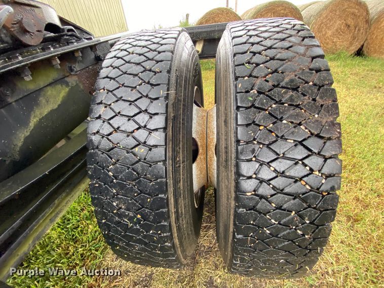 image for item HA9601 1996 Chevrolet Kodiak C6500  semi truck