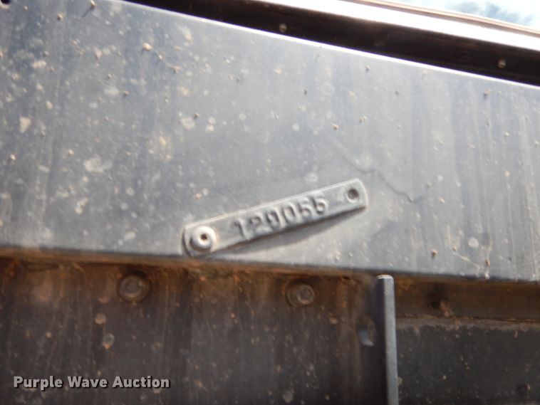 image for item HB9360 1989 International F93  semi truck