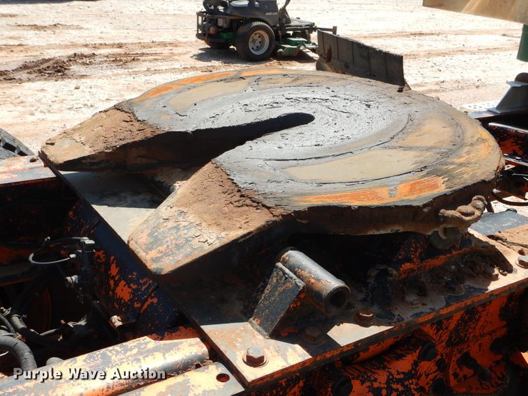 image for item HB9361 2000 Freightliner FLD  semi truck