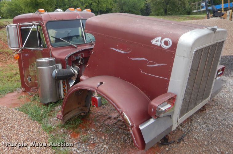 image for item HB9488 Peterbilt 359 truck cab and hood