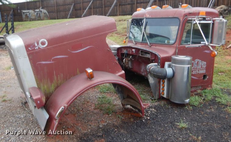 image for item HB9488 Peterbilt 359 truck cab and hood
