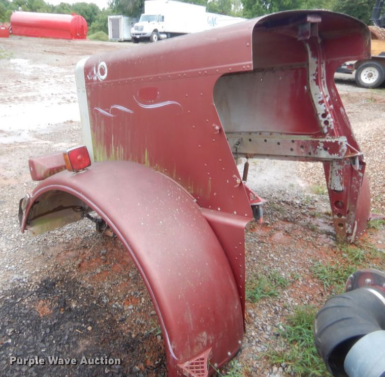 image for item HB9488 Peterbilt 359 truck cab and hood