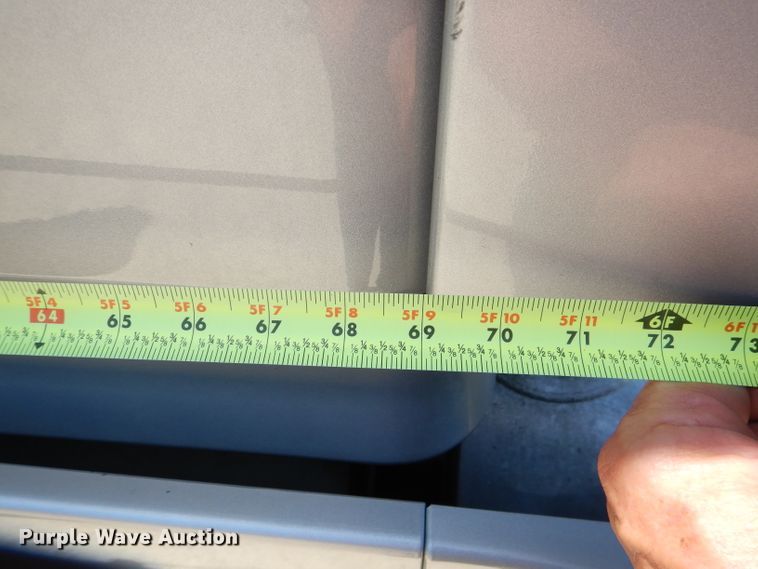 image for item HC9061 2013 Freightliner Cascadia  semi truck