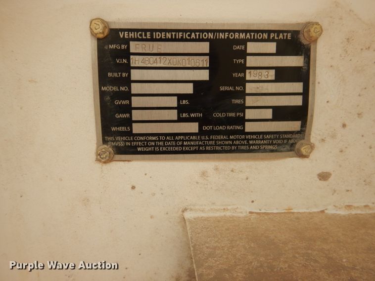 image for item HC9077 1983 Fruehauf HAB-FT-U pneumatic dry bulk trailer