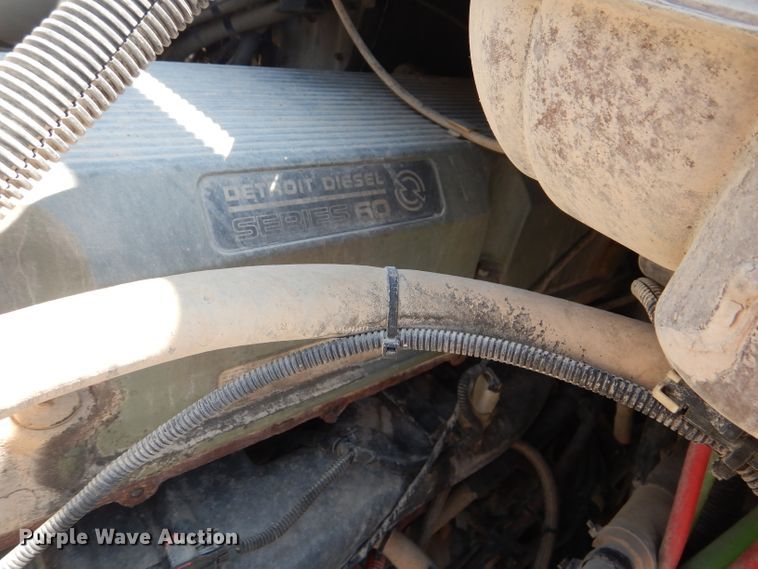 image for item HC9081 2007 Freightliner Columbia 120  semi truck