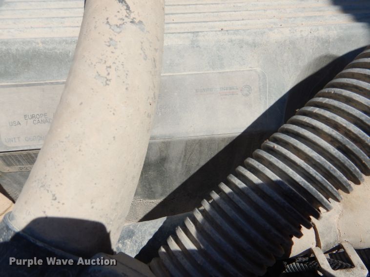 image for item HC9081 2007 Freightliner Columbia 120  semi truck