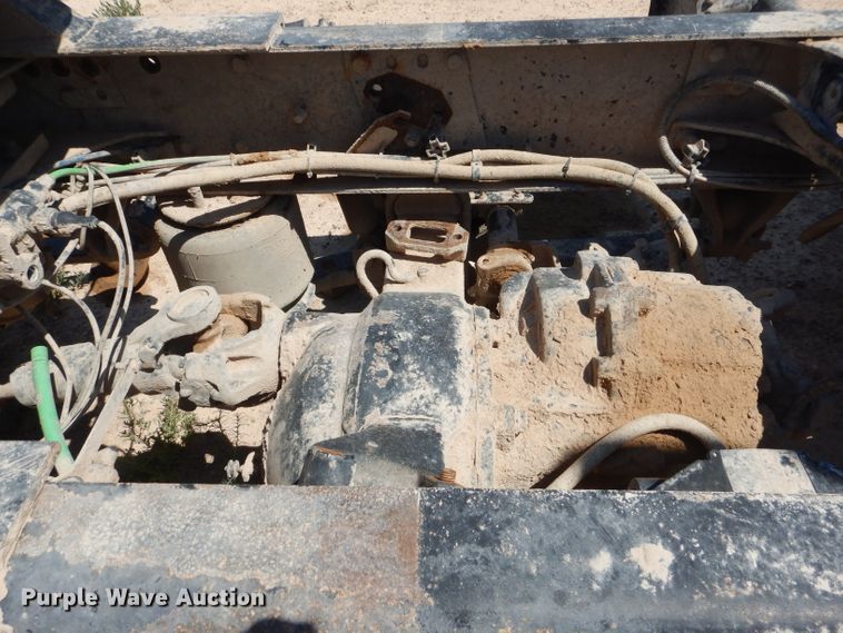 image for item HC9083 2007 Freightliner Columbia 120  semi truck