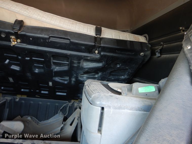 image for item HC9084 2007 Freightliner Columbia 120  semi truck