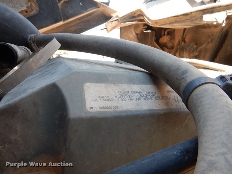 image for item HC9084 2007 Freightliner Columbia 120  semi truck