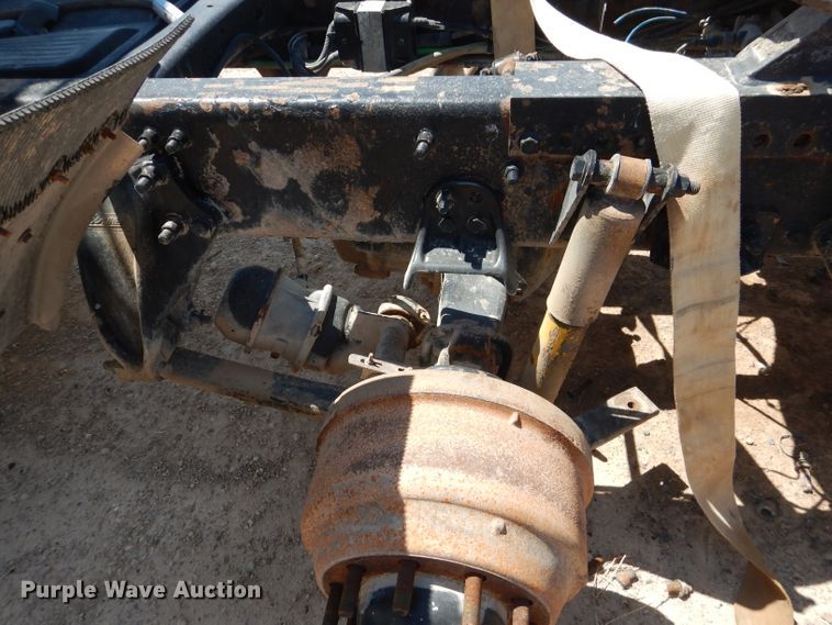 image for item HC9084 2007 Freightliner Columbia 120  semi truck