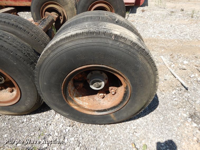 image for item HJ9548 (2) axles