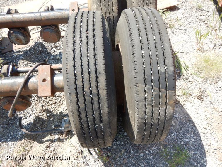 image for item HJ9548 (2) axles