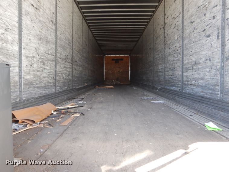 image for item HM9605 2000 Wabash dry van trailer