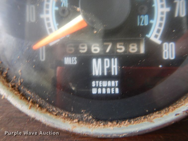 image for item HV9175 1975 Peterbilt 359M  semi truck