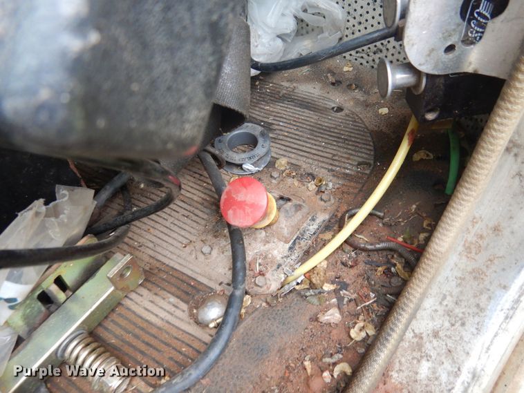 image for item HV9175 1975 Peterbilt 359M  semi truck