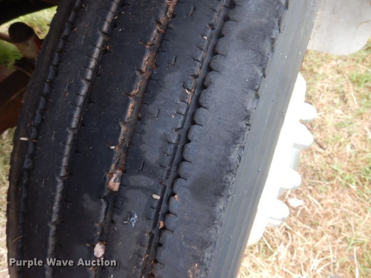 image for item HV9175 1975 Peterbilt 359M  semi truck