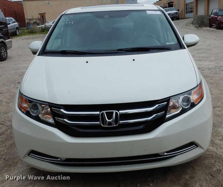 image for item DF4011 2017 Honda Odyssey  van
