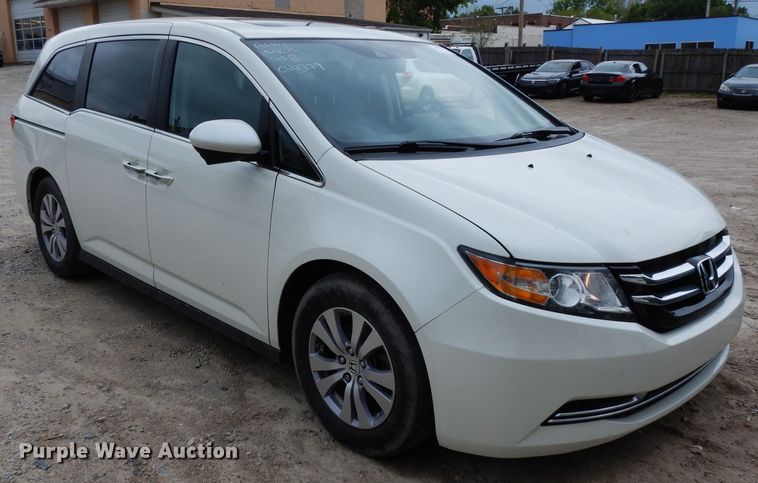 image for item DF4011 2017 Honda Odyssey  van