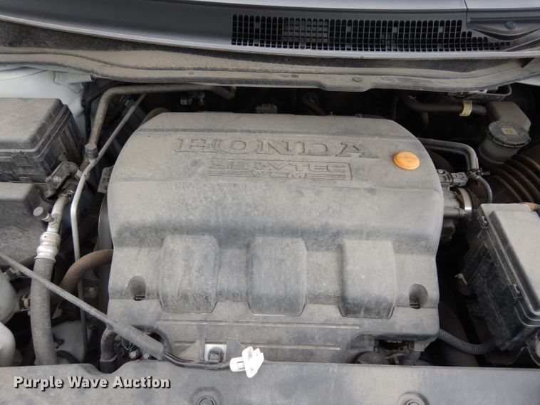 image for item DF4011 2017 Honda Odyssey  van