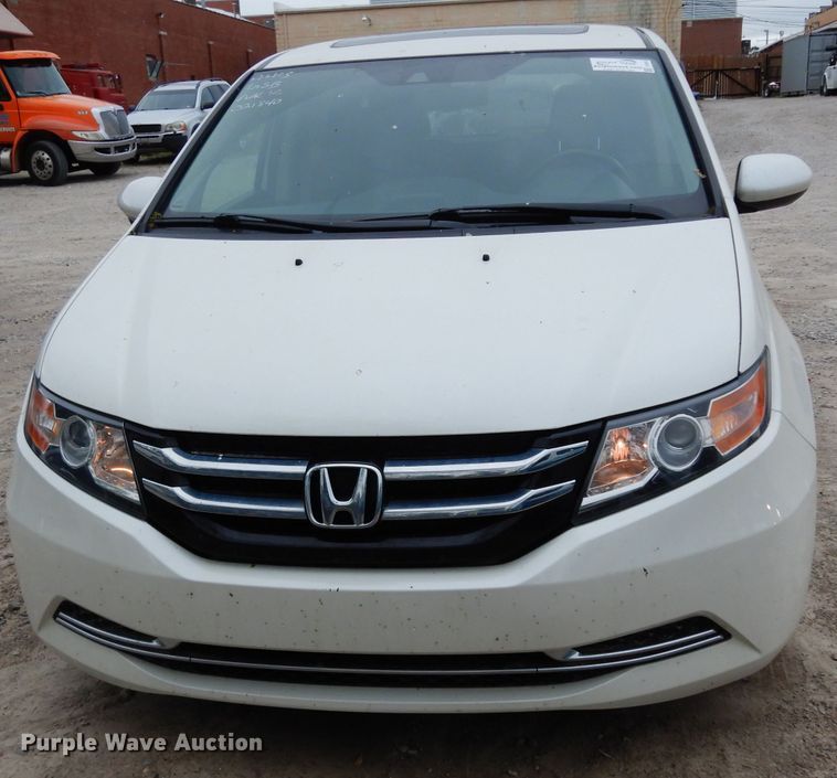 image for item DF4012 2017 Honda Odyssey  van