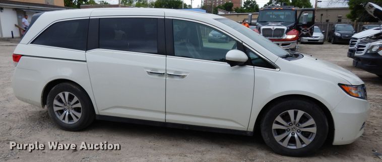 image for item DF4012 2017 Honda Odyssey  van