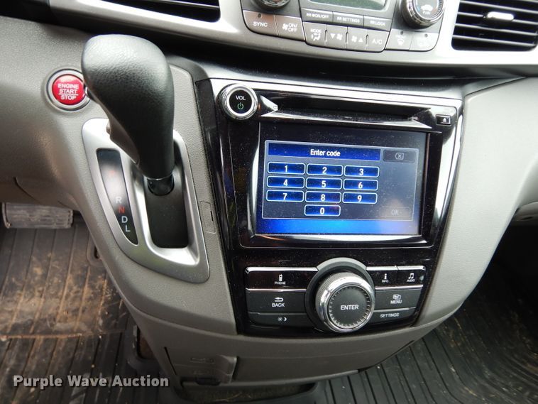 image for item DF4012 2017 Honda Odyssey  van